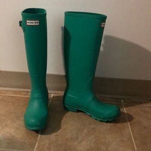 Size 6 hunter boots!